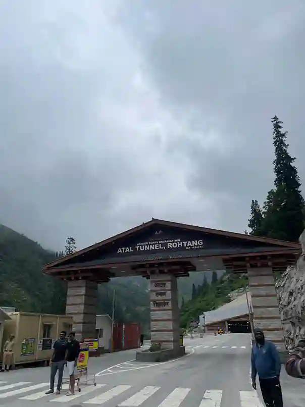 674b4d459e0df Atal Tunnel Manali
